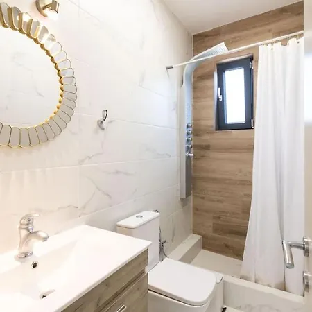 Aesthetic Loft In The Heart Of The דירה