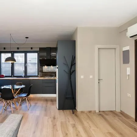 Aesthetic Loft In The Heart Of The * Tesalónica