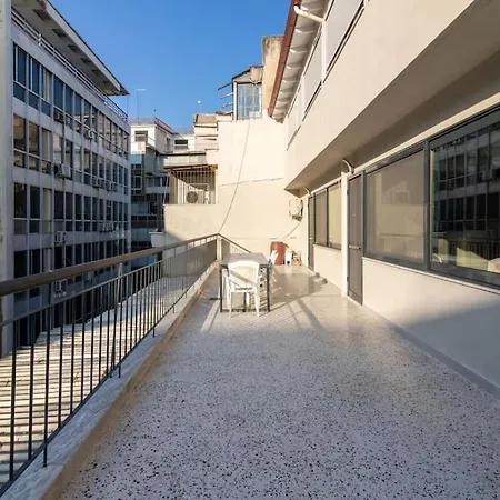 Aesthetic Loft In The Heart Of The * Tesalónica